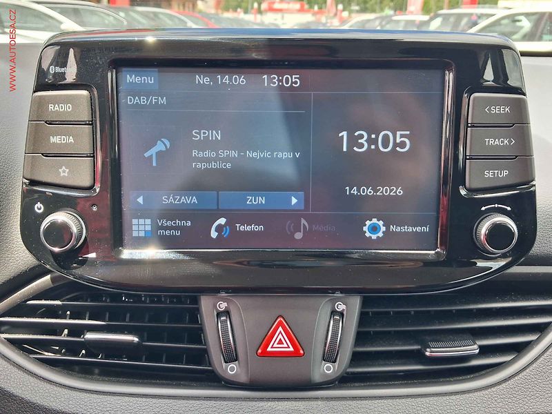 Hyundai i30 (2020) 1.5 T-GDi, 1.maj,ČR, AC, TZ - fotka 13 z 24