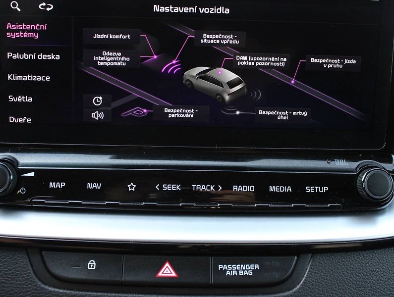 Kia XCeed (2020) 1.6 T-GDI 150kW automat LED - fotka 20 z 32