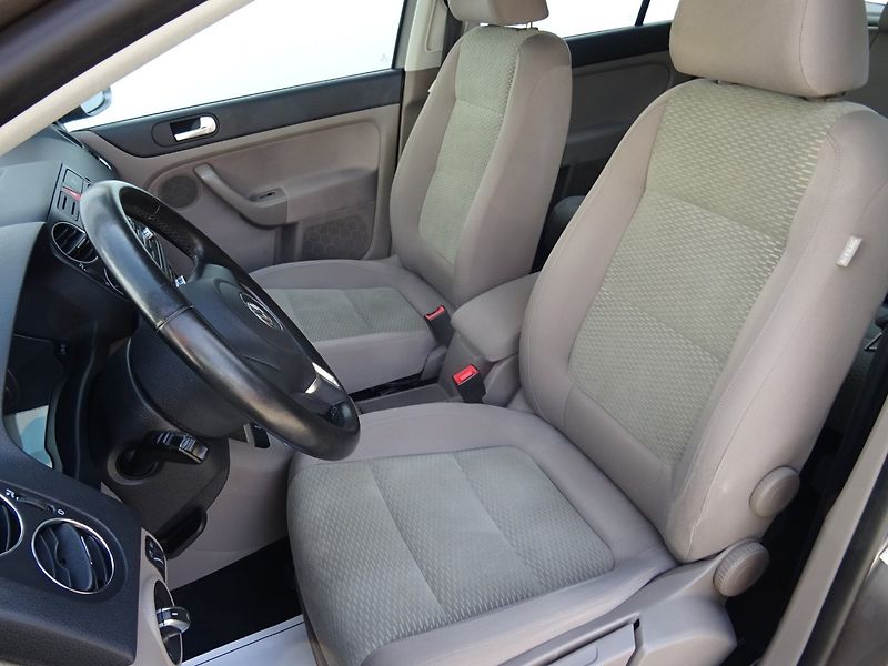 Volkswagen Golf Plus (2010) 1.4i,90kW,1maj,S.kniha,klima - fotka 8 z 23