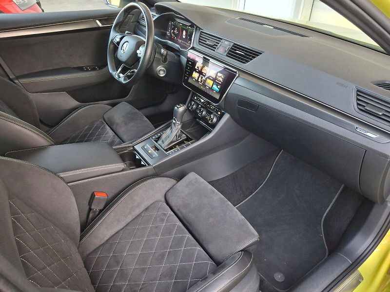 Škoda Superb (2022) Sportline DSG 4x4  2,0TDi 147k - fotka 6 z 35