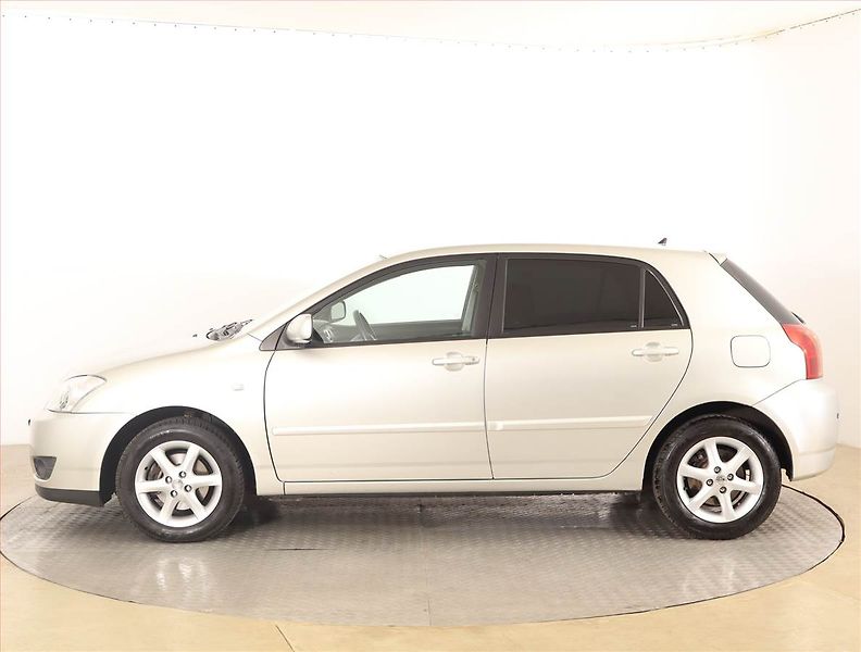 Toyota Corolla (2005) 1.4 D-4D, Automat, po STK - fotka 3 z 17