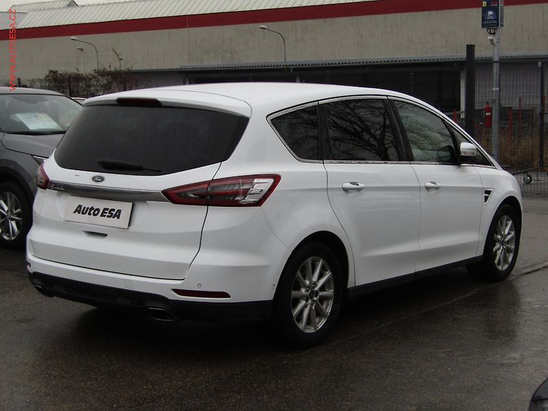 Ford S-MAX (2016) 2.0TDCi, AT, ACC, klima - fotka 4 z 19