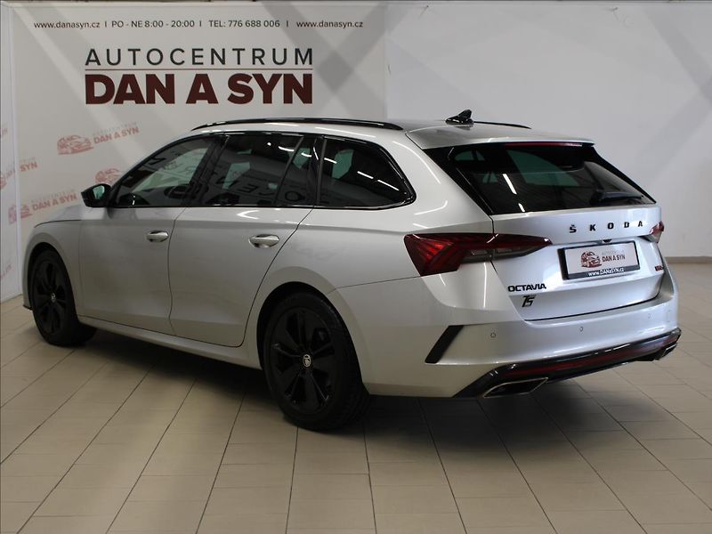 Škoda Octavia 2,0 TDI RS DSG, NAVI, 1. majit - fotka 6 z 40