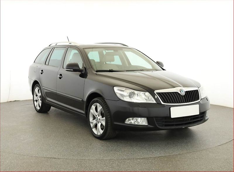 Škoda Octavia (2012) Elegance 1.8 TSI, Automat - fotografie inzerátu