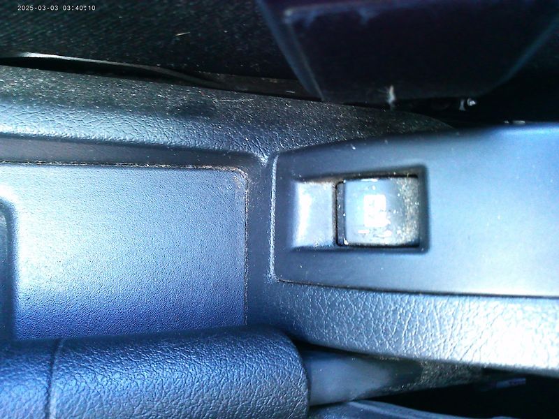 Peugeot 207 1.4i, 70 kW, klimatizace - fotka 21 z 25