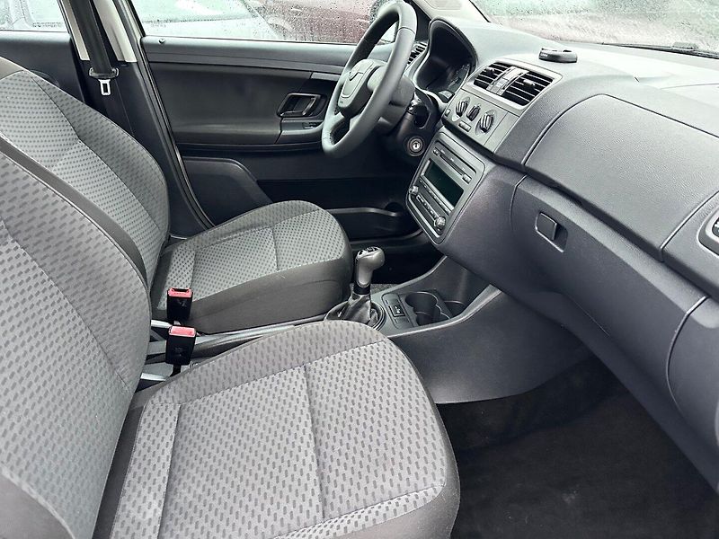 Škoda Fabia (2011) 1.2i PĚKNÝ STAV, 100%KM - fotka 8 z 13