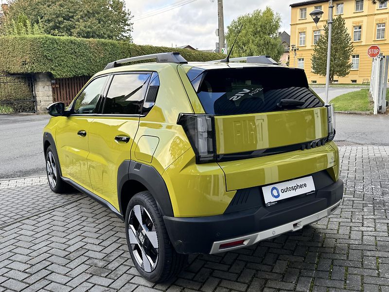 Fiat Grande Panda Electric (2025) La Prima, bat. 44 kWh, 113k - fotka 3 z 6