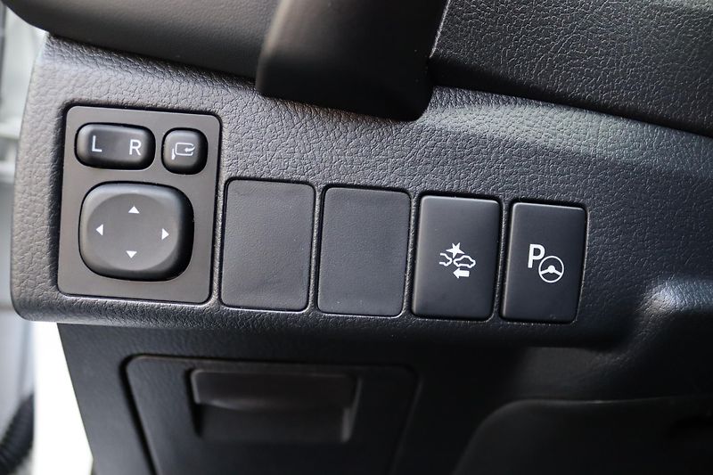 Toyota Corolla (2018) Toyota Corolla Sedan 1.6 - fotka 33 z 60