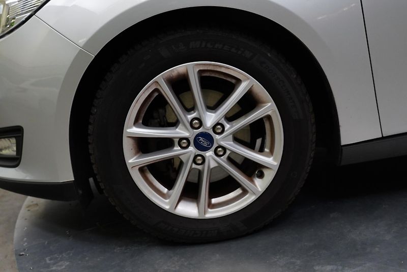 Ford Focus - fotka 10 z 24