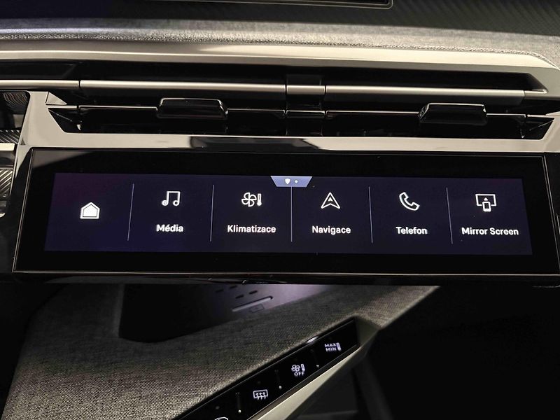 Peugeot 3008 (2026) Business Hybrid 145 e-DCS6 - fotka 22 z 45