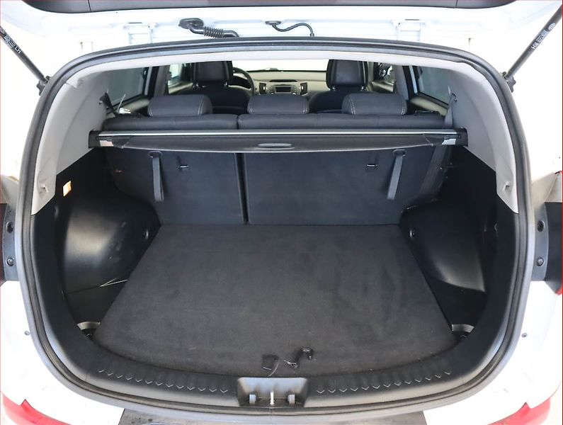 Kia Sportage (2010) 1.6 GDI, Serv.kniha, Tempomat - fotka 14 z 16