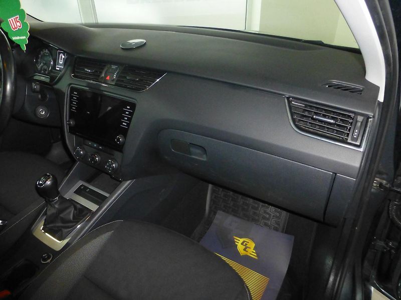 Škoda Octavia (2017) 2,0TDI*NAVIGACE**ALU**PARK.S - fotka 20 z 26