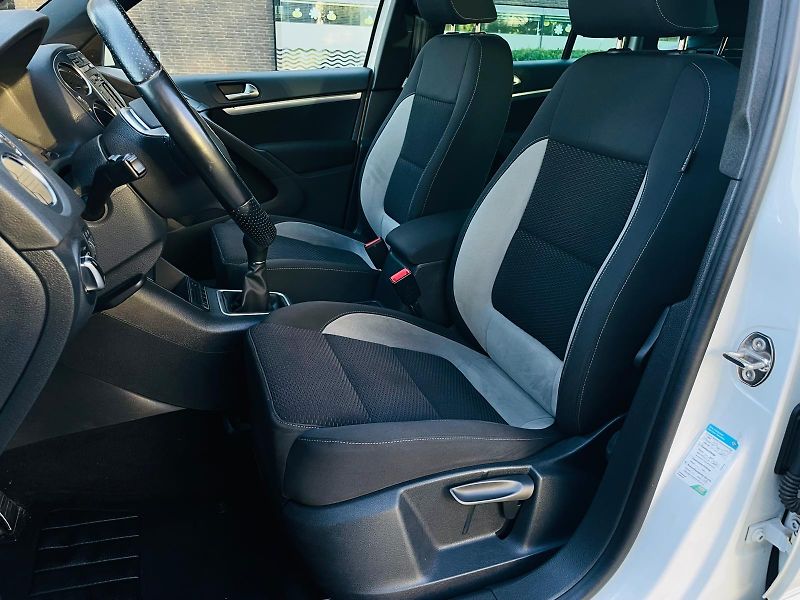 Volkswagen Tiguan 1.4TSI 4x4 MAN SERVISKA TAŽNÉ - fotka 32 z 52