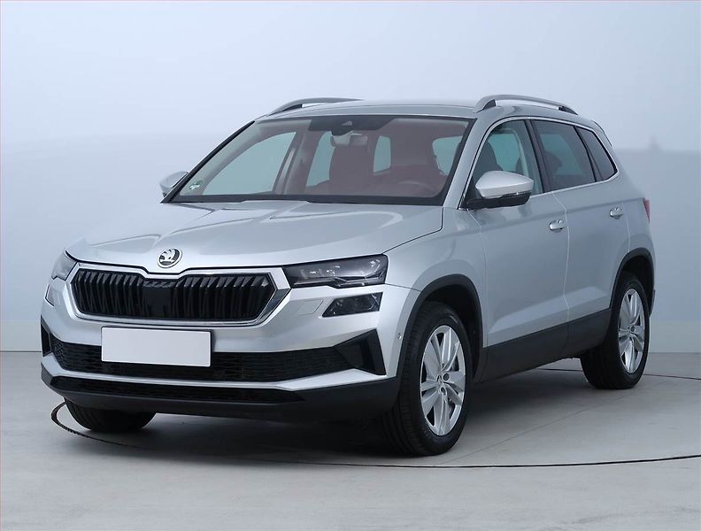Škoda Karoq (2023) Style 1.5 TSI - fotka 2 z 21