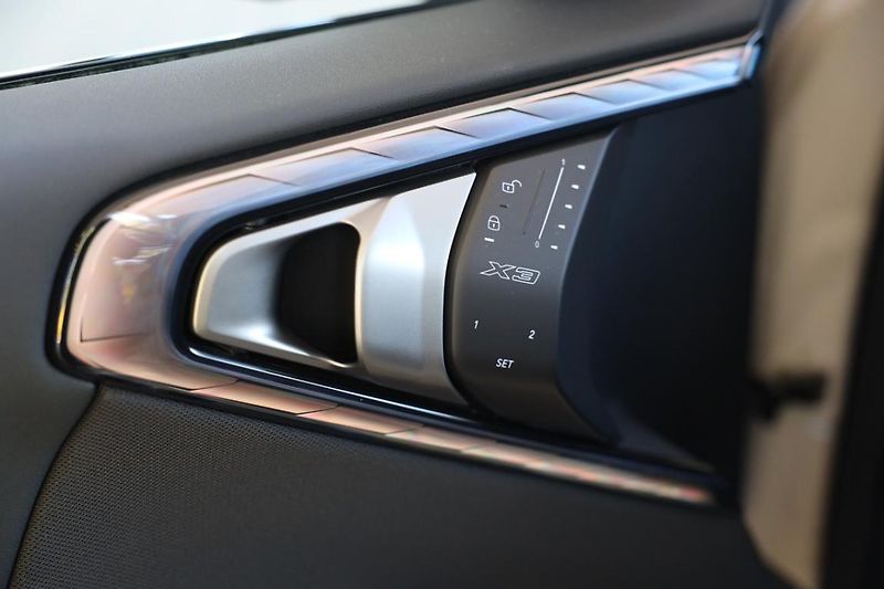 BMW X3 30e xDrive - fotka 6 z 18