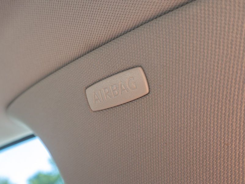 Volkswagen Golf (2009) 1.4i 59KW – PO ROZVODECH - fotka 32 z 44