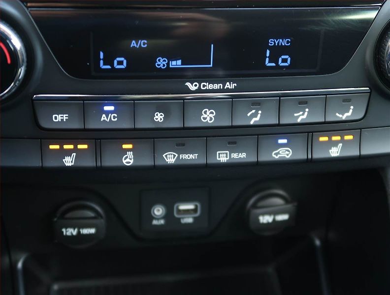 Hyundai Tucson (2016) Trikolor 1.7 CRDi, ČR,1.maj - fotka 19 z 23