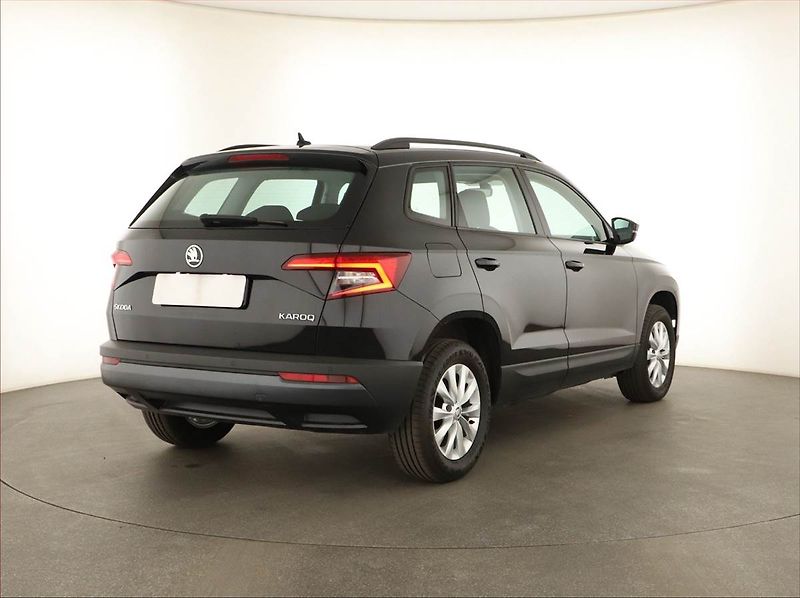 Škoda Karoq (2019) 1.5 TSI, Automat, Navi - fotka 5 z 14