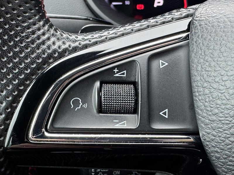 Škoda Octavia (2019) 2.0TSi 245 RS, DSG, PANO   - fotka 21 z 50
