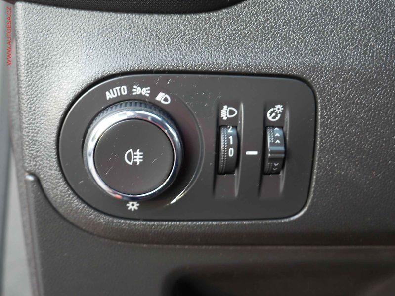 Opel Crossland (2021) 1.2 PT, 1.maj,ČR, servis - fotka 17 z 19
