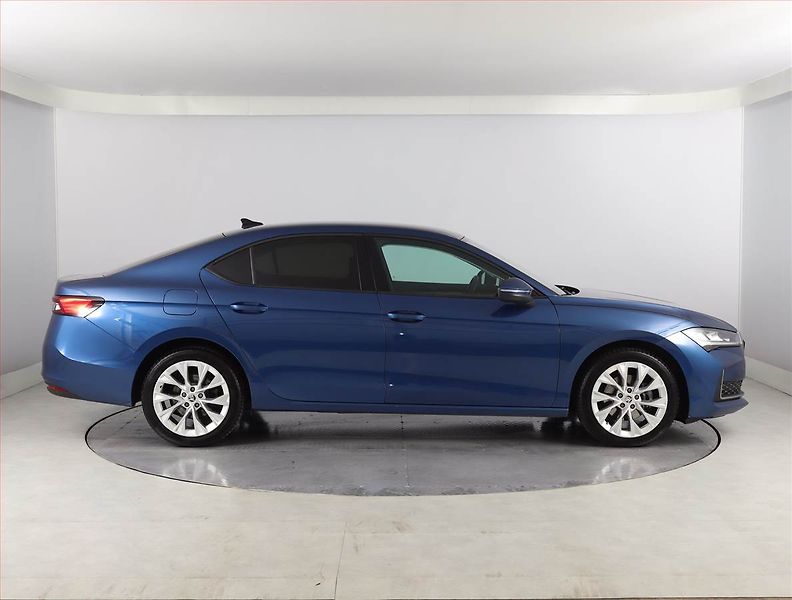 Škoda Superb (2024) 2.0 TDI - fotka 6 z 26