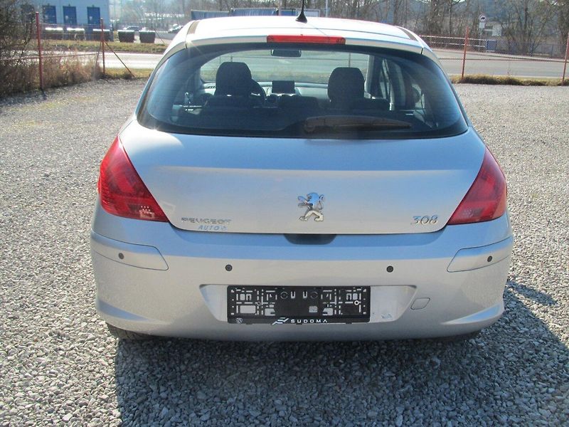 Peugeot 308 1.6 HDI - fotka 5 z 16