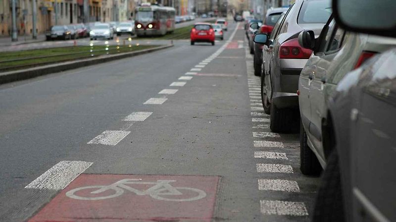 Konec vyhrazeného pruhu pro cyklisty