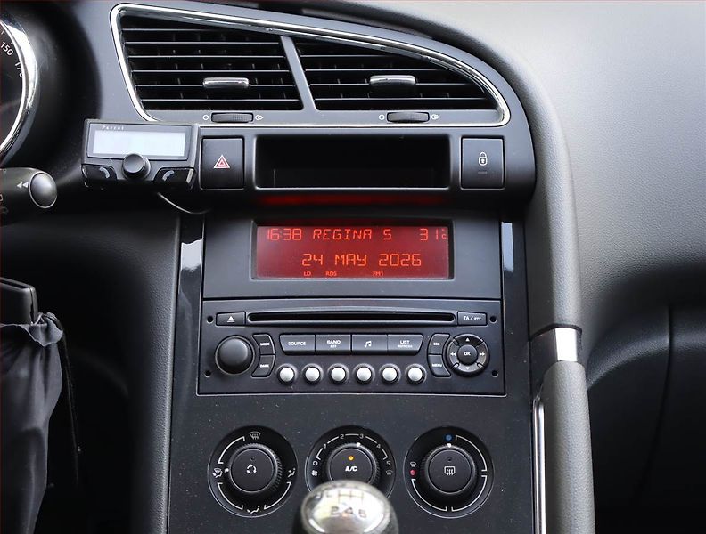 Peugeot 3008 (2011) 1.6 HDi, Serv.kniha, Tempomat - fotka 12 z 16