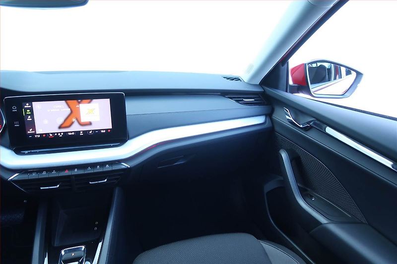 Škoda Octavia (2023) Ambition Plus 2.0 TDI, Automat - fotka 8 z 29