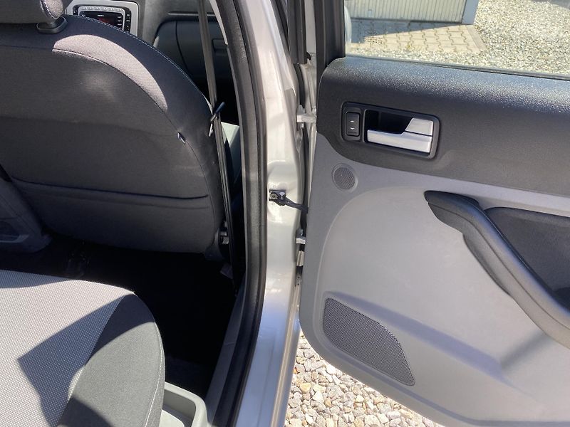 Ford Focus 1.6 TDCi 90PS KOMBI STK  - fotka 116 z 151