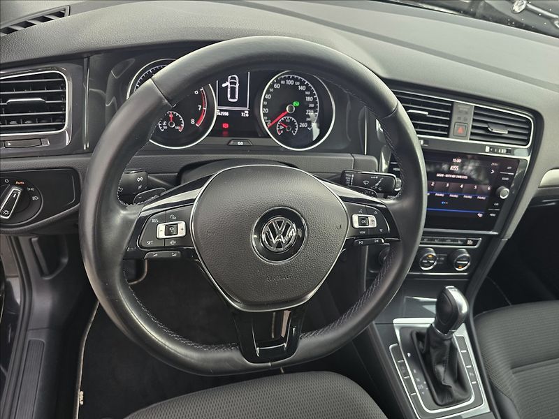 Volkswagen Golf VII 1,5TSi DSG Comfortline - fotka 12 z 43