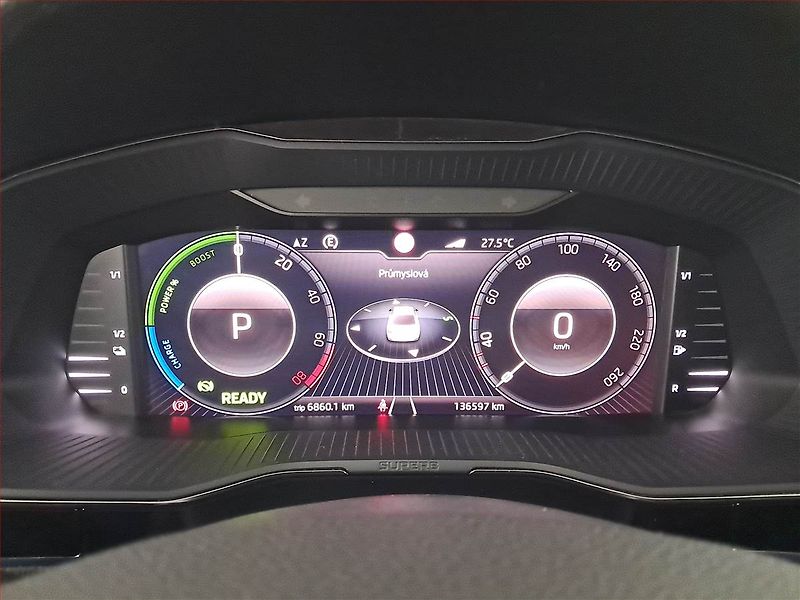 Škoda Superb (2020) Laurin&Klement iV 1.4 TSI PHEV - fotka 11 z 24