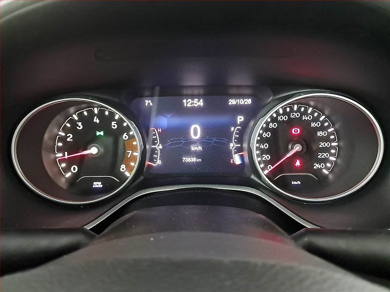 Jeep Compass (2017) 1.4 MultiAir, 4X4, Automat - fotka 11 z 23