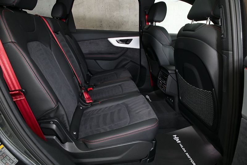 Audi Q7 3.0TDI 210kW S-line 7m ZÁRUKA - fotka 13 z 50