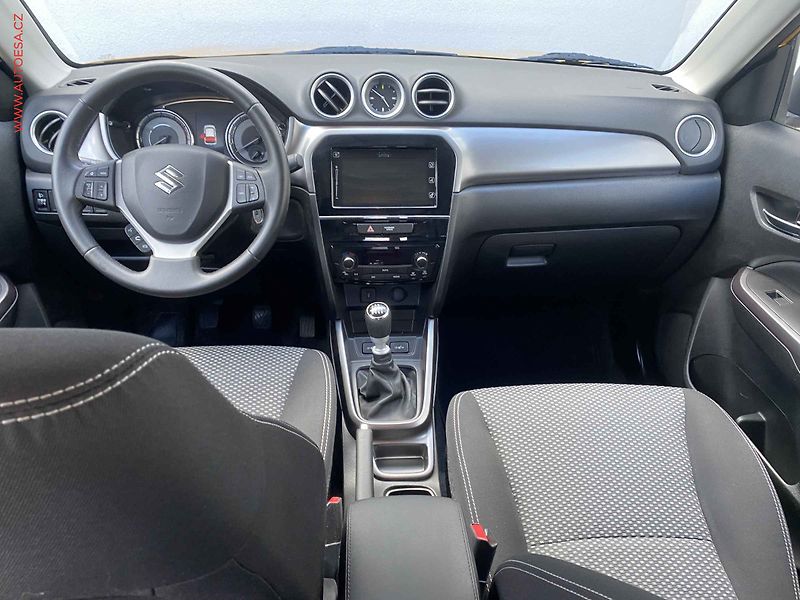 Suzuki Vitara (2019) 1.4 BJet, Premium, TZ, navi - fotka 8 z 19