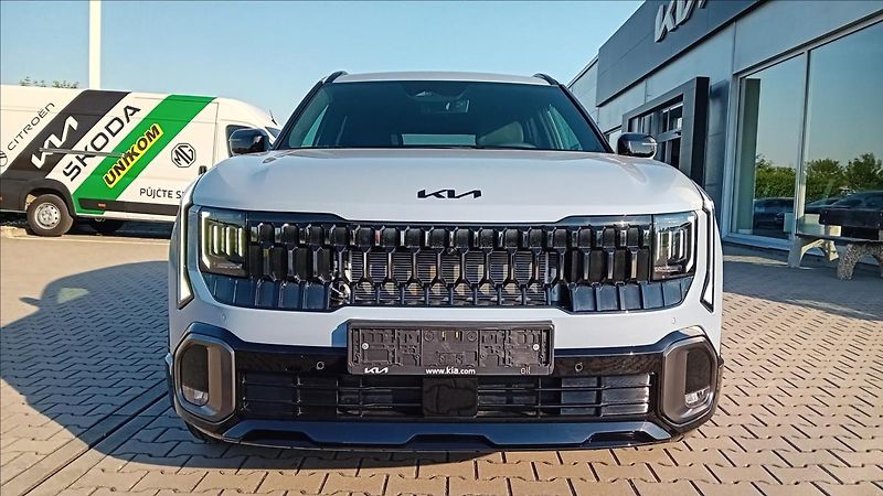 Kia Seltos 1,6 T-GDi 4x2 X-LINE 7DCT - fotka 2 z 12