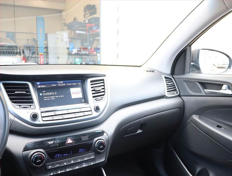 Hyundai Tucson (2018) 1.6 T-GDI, 4X4, Serv.kniha - fotka 8 z 18