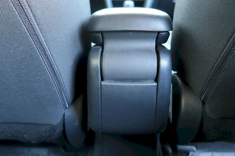 Toyota Yaris Cross (2023) Comfort Tech 1,5 Hybrid e-CVT - fotka 13 z 38