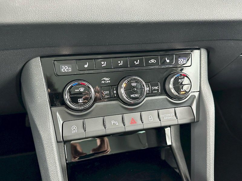 Škoda Karoq (2025) DSG 2.0TDI 110kW 4x4 Top Selec - fotka 21 z 31
