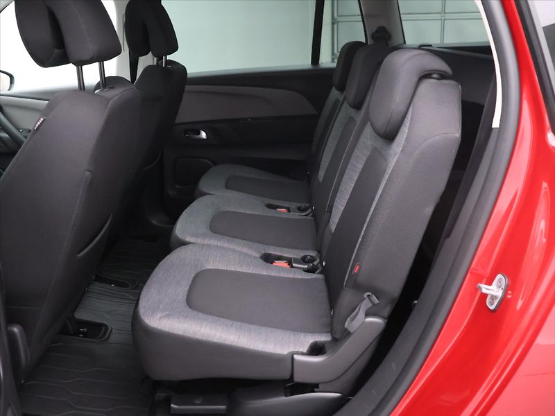 Citroën Grand C4 Picasso 1,2 Puretech 96kW 71230KM - fotka 13 z 25