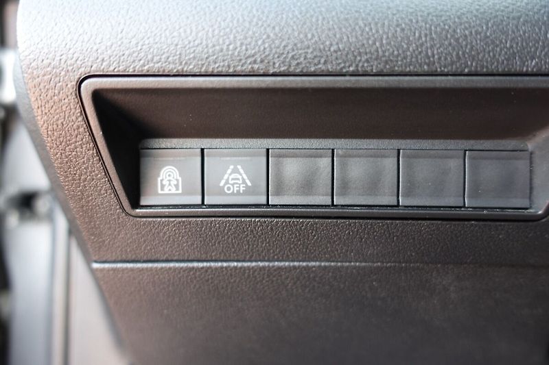 Toyota ProAce City Verso 1,5D-4D M/T Family Long - fotka 18 z 28