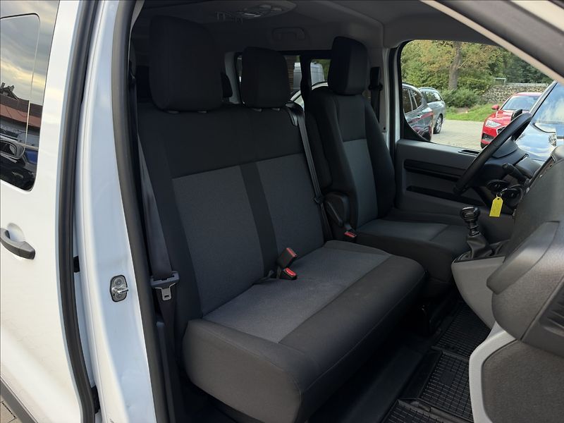 Toyota ProAce 9Míst ČR 1.maj. - fotka 9 z 21