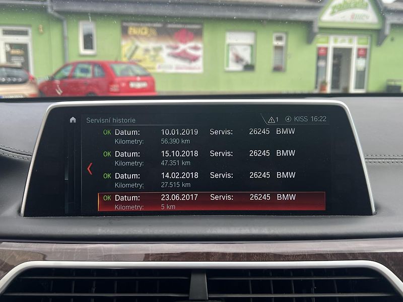BMW Řada 7 (2017) 750d xDrive Laser Full  - fotka 38 z 39
