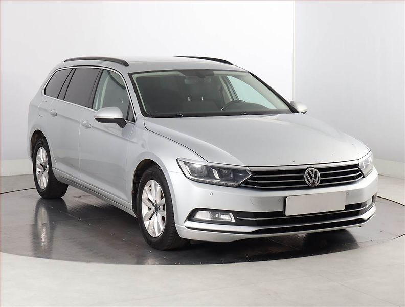 Volkswagen Passat (2015) Comfortline 2.0 TDI - fotografie inzerátu