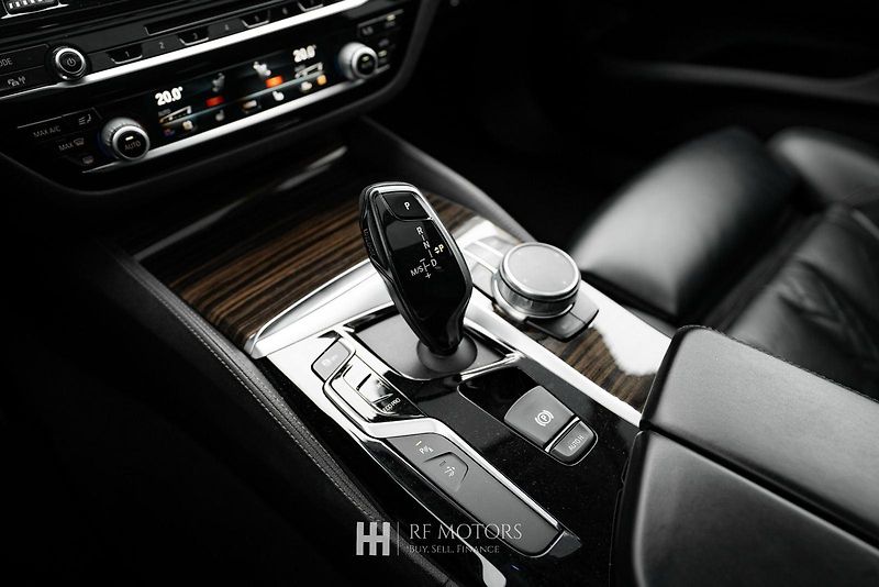 BMW Řada 6 (2018) 630d GT 195kW - fotka 41 z 42