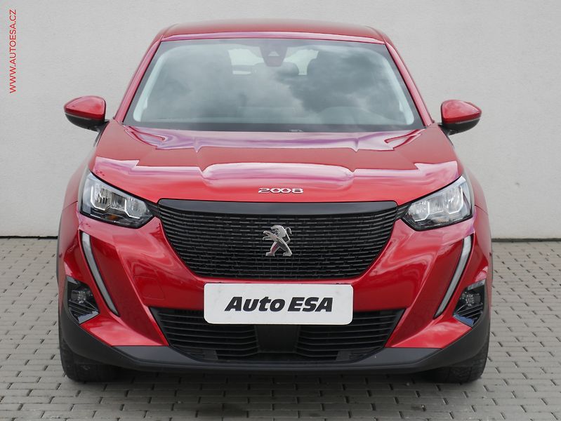 Peugeot 2008 (2021) 1.2PT, ČR, Active - fotka 2 z 17