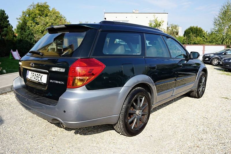 Subaru Outback (2004) 3,0R  H6 180 kW - fotka 4 z 52