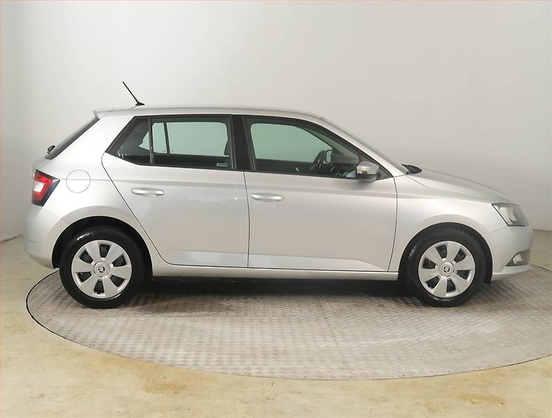 Škoda Fabia (2016) 1.2 TSI - fotka 6 z 15