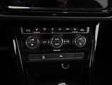 Volkswagen Touran (2016) 2.0 TDI, Automat, 7 míst - náhled 10