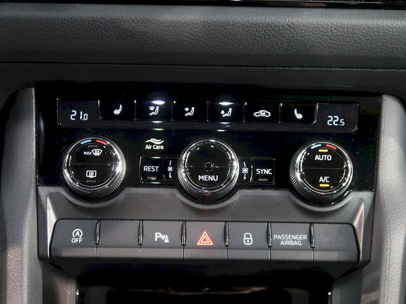 Škoda Kodiaq (2023) SPORTLINE 2.0TSI 140KW 4x4 DSG - fotka 33 z 42